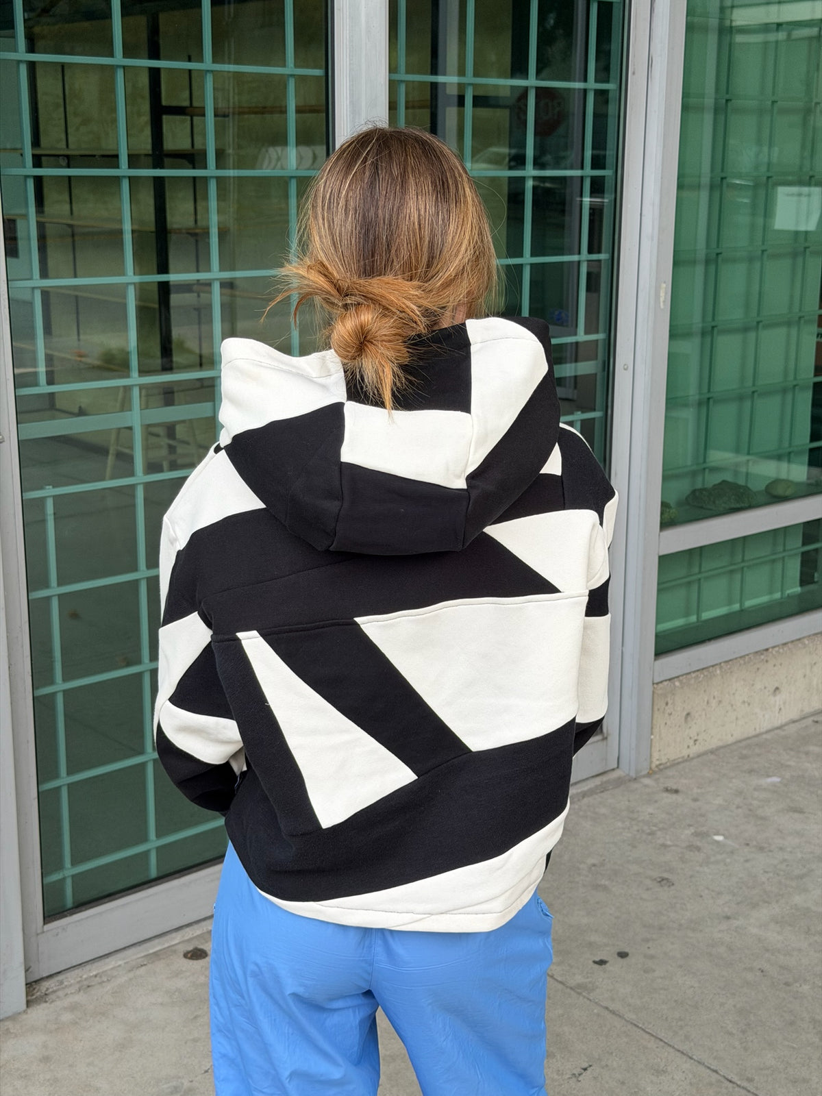 Black & White Scrapwork Cropped Hoodie – Cotton Mix, Size M