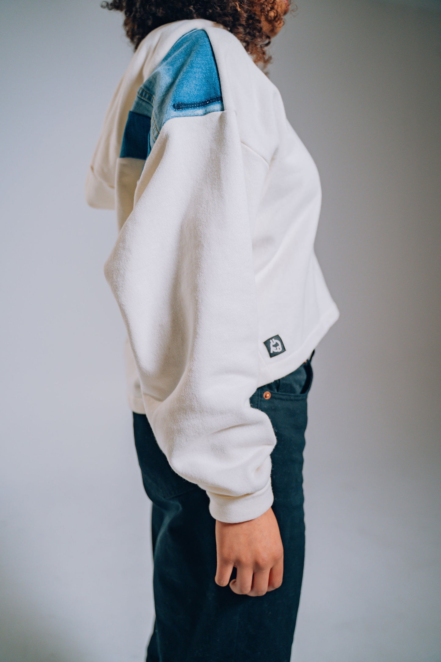 White Patchwork Sleeve Crop Hoodie